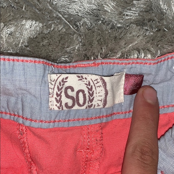 Pink khaki shorts - Picture 3 of 3